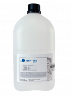 weiße Plastikflasche mit Etikett