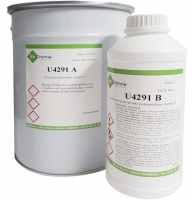 Weiße Plastikflasche mit grün-weißem Etikett  mit Aufschrift "U4291 B" neben weißer Metalldose mit Etikettenaufschrift "U69421 A"